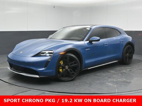 Used 2024 Porsche Taycan 4 Cross Turismo w/ Premium Package image 3