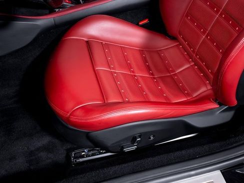 Certified 2020 Ferrari Portofino image 23