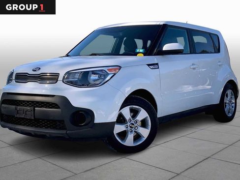 Used 2019 Kia Soul Base w/ Convenience Package image 1