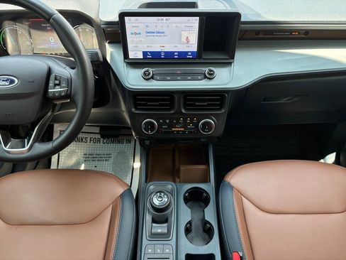 Used 2023 Ford Maverick Lariat w/ Lariat Luxury Package FWD image 16