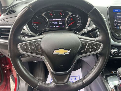 Used 2022 Chevrolet Equinox Premier FWD image 17