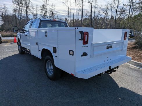 New 2025 Ford F350 XL image 6