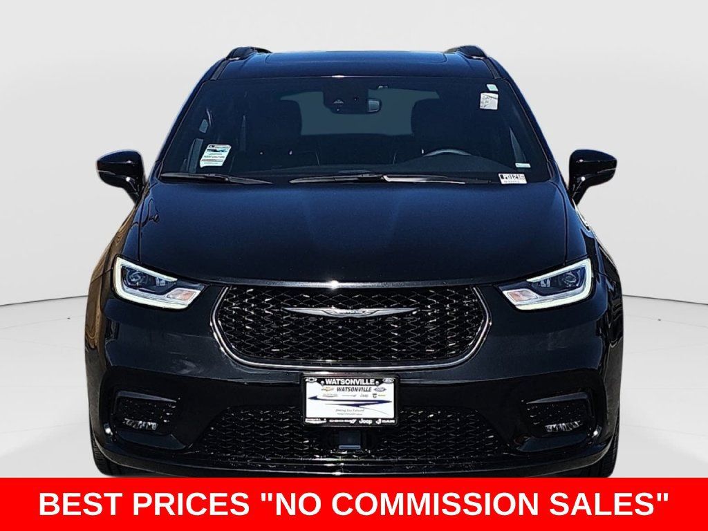 Used 2026 Chrysler Pacifica Limited w/ S Appearance Package FWD image 8