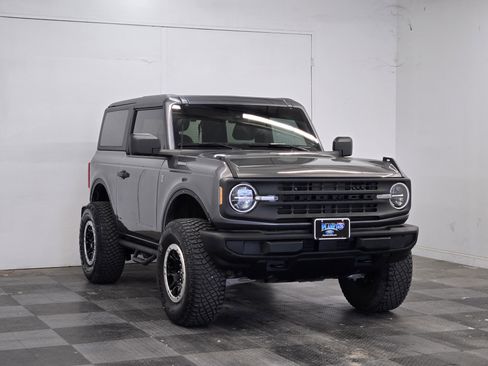 Certified 2021 Ford Bronco 2-Door w/ Sasquatch Package AWD/4WD image 2