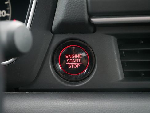 Used 2024 Honda Pilot EX-L image 29