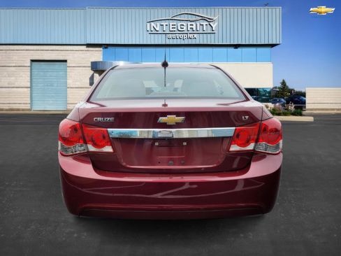 Used 2016 Chevrolet Cruze LT image 4