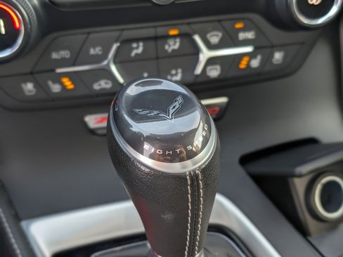 Used 2016 Chevrolet Corvette Z06 w/ 2LZ Preferred Equipment Group image 36