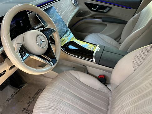 Used 2023 Mercedes-Benz EQS 450+ SUV image 4