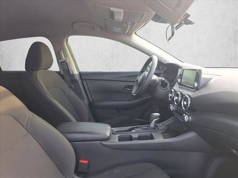 Used 2025 Nissan Sentra S image 15