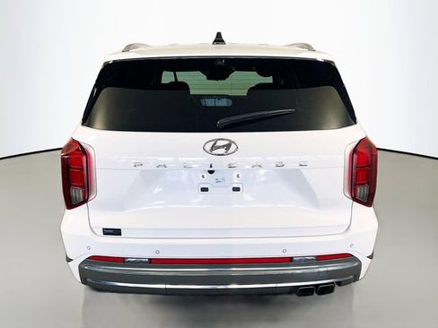 Used 2024 Hyundai Palisade Calligraphy FWD image 7