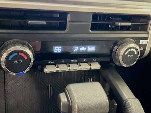 Used 2025 Toyota Tacoma TRD Off-Road image 24