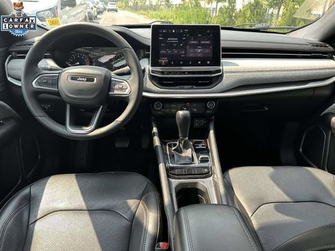 Used 2023 Jeep Compass Latitude AWD/4WD image 12