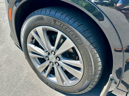 Used 2024 Cadillac XT6 Premium Luxury w/ Technology Package image 9