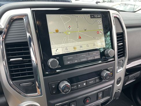 Used 2021 Nissan Titan SV w/ SV Convenience Package image 34