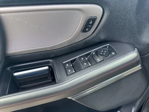 Used 2025 Ford Expedition Active RWD image 20