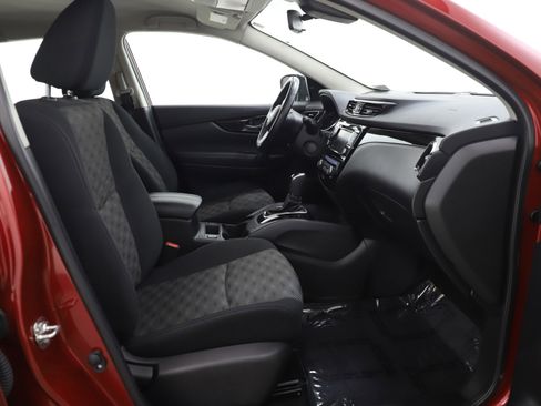 Used 2022 Nissan Rogue Sport SV image 11