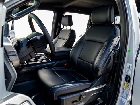 Used 2025 Ford F150 Lariat w/ Equipment Group 501A Mid image 29