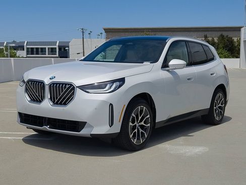New 2026 BMW X3 xDrive30i w/ Premium Package AWD/4WD image 3