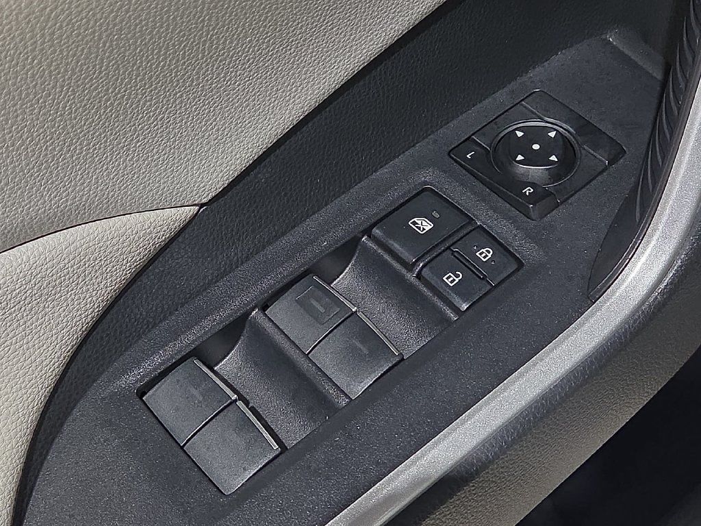 Certified 2023 Toyota RAV4 XLE w/ Convenience Package AWD/4WD image 19