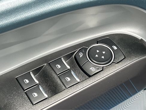 New 2025 Ford Maverick Lobo image 25