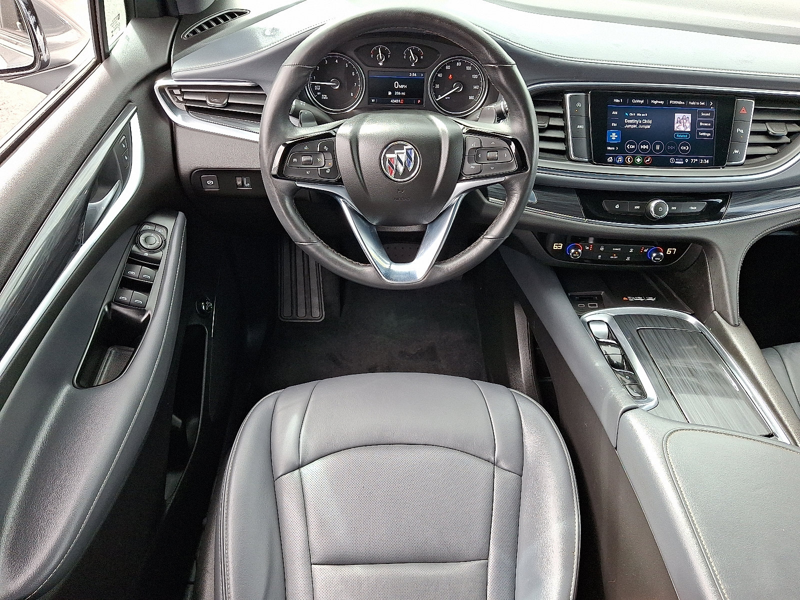 Used 2023 Buick Enclave Essence AWD/4WD image 13