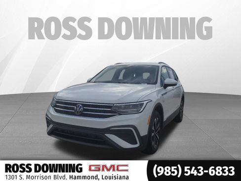 Used 2024 Volkswagen Tiguan S image 1