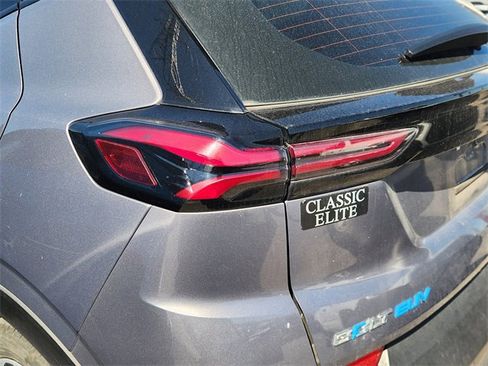 Used 2023 Chevrolet Bolt EUV Premier w/ Sun & Sound Package image 7