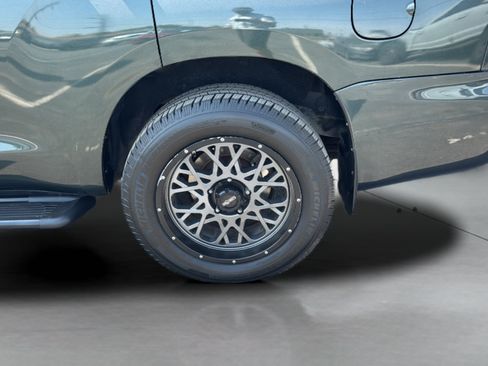 Used 2008 Toyota Sequoia Limited w/ Cold Area Pkg RWD image 37