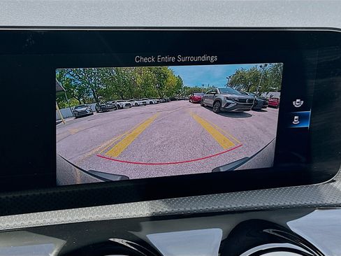 Used 2022 Mercedes-Benz CLA 250 image 11