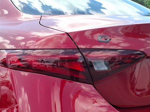 Used 2019 Alfa Romeo Giulia Ti Sport w/ Quick Order Package 22S Sport AWD/4WD image 18