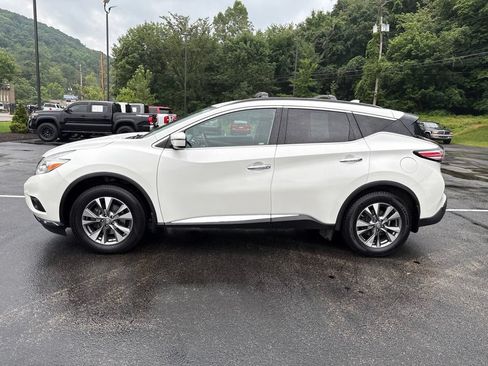Used 2017 Nissan Murano SV AWD/4WD image 2