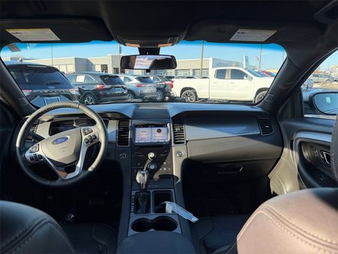 Used 2019 Ford Taurus SEL w/ Equipment Group 201A image 9