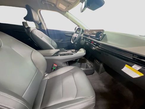 New 2026 Kia EV6 Wind RWD image 29
