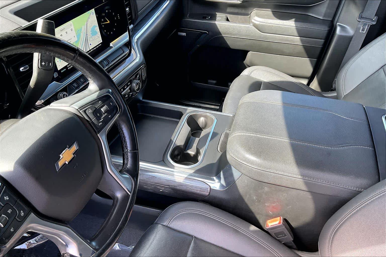 Used 2024 Chevrolet Silverado 3500 LTZ w/ LTZ Plus Package AWD/4WD image 17