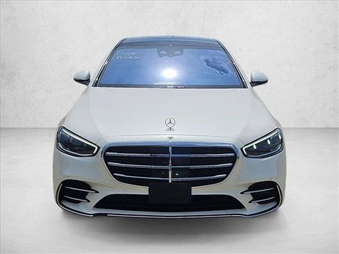 Used 2023 Mercedes-Benz S 580 4MATIC Sedan image 2
