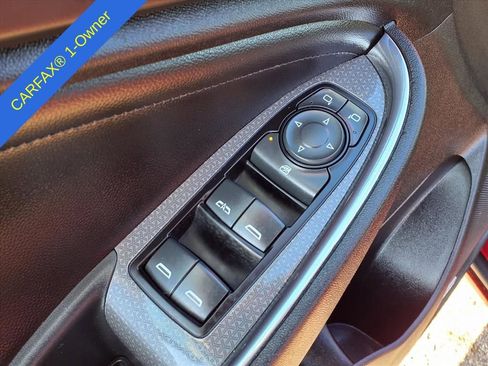 Used 2018 Chevrolet Malibu Hybrid w/ Leather Package image 15