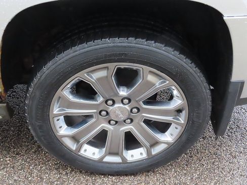 Used 2015 GMC Yukon XL Denali w/ Enhanced Security Package image 14