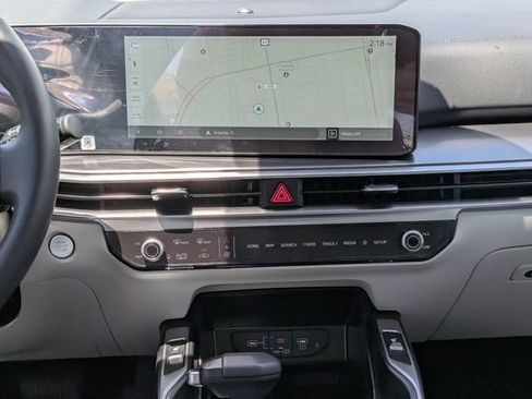 Used 2025 Kia Sorento EX w/ Panoramic Sunroof Package FWD image 17