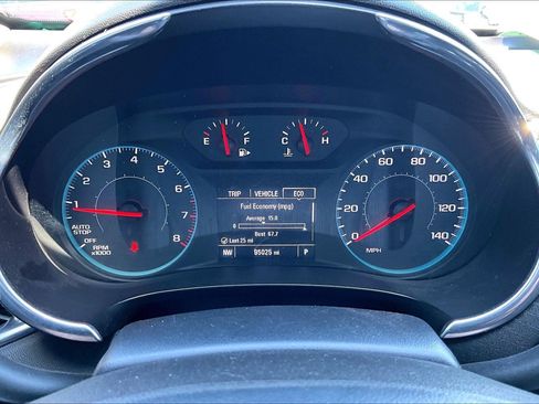 Used 2020 Chevrolet Malibu LT FWD image 20
