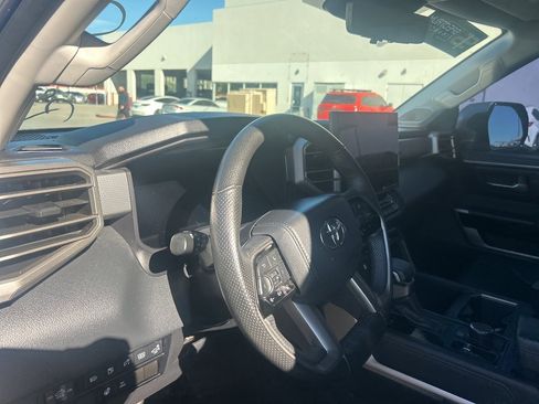 Used 2022 Toyota Tundra Limited image 5