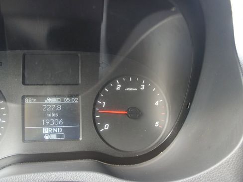 Used 2019 Mercedes-Benz Sprinter 4500 image 27