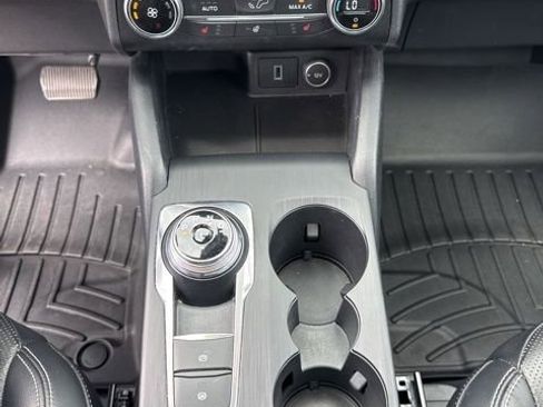 Used 2020 Ford Escape SEL image 22