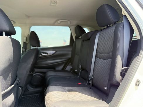 Used 2020 Nissan Rogue S w/ Special Edition Package FWD image 20