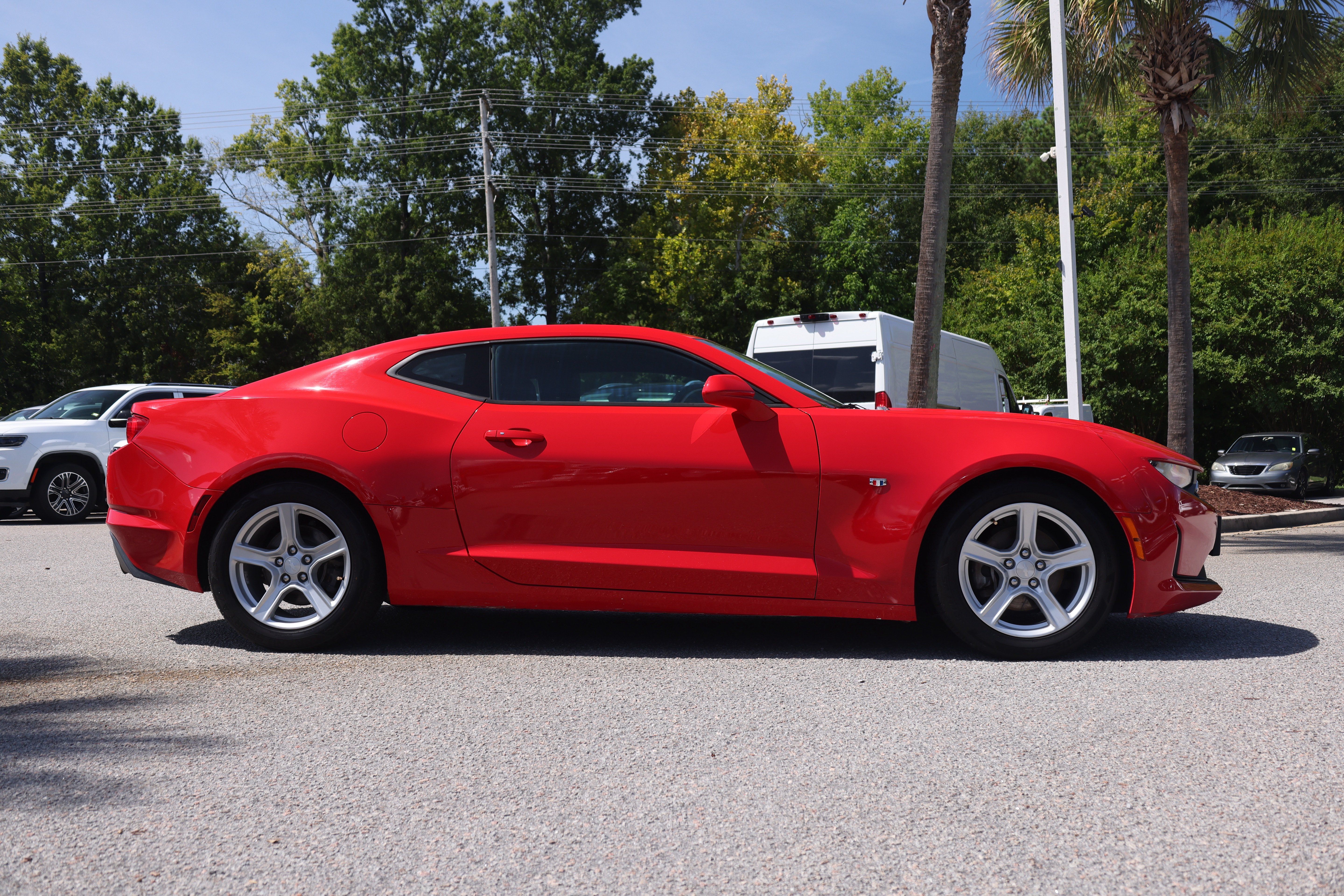 Used 2020 Chevrolet Camaro LT RWD image 6