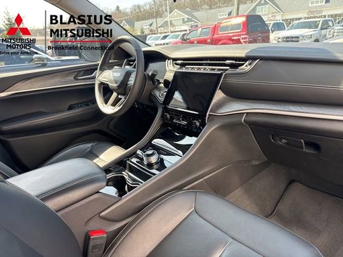 Used 2023 Jeep Grand Cherokee Limited w/ Trailer Tow Prep Group (B) image 36