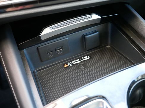 Used 2025 Buick Envision Preferred image 34