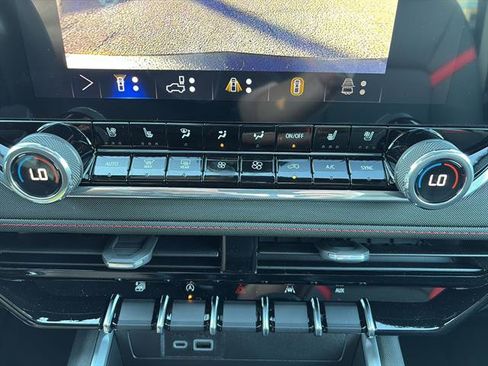 New 2026 Chevrolet Colorado Z71 w/ Technology Package AWD/4WD image 23