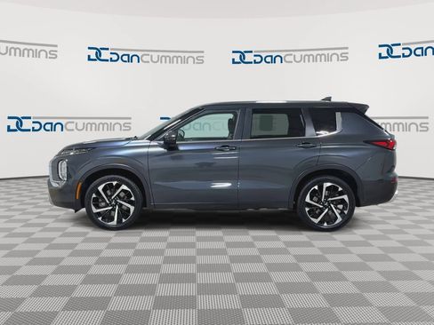 Used 2024 Mitsubishi Outlander SE FWD image 5