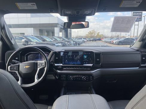 Used 2024 Chevrolet Silverado 2500 LTZ w/ LTZ Texas Edition image 15