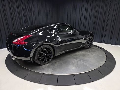 Used 2011 Nissan 370Z Base w/ Sport Pkg image 12